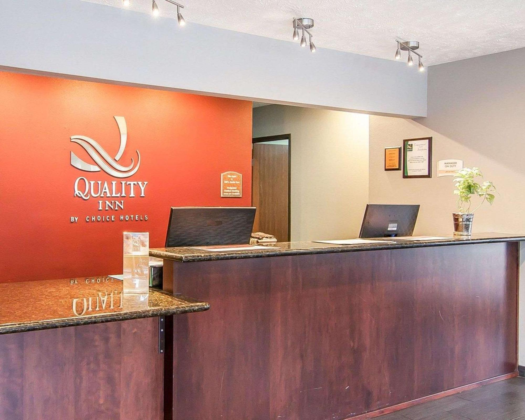 פורטלנד Quality Inn Downtown Convention Center מראה חיצוני תמונה