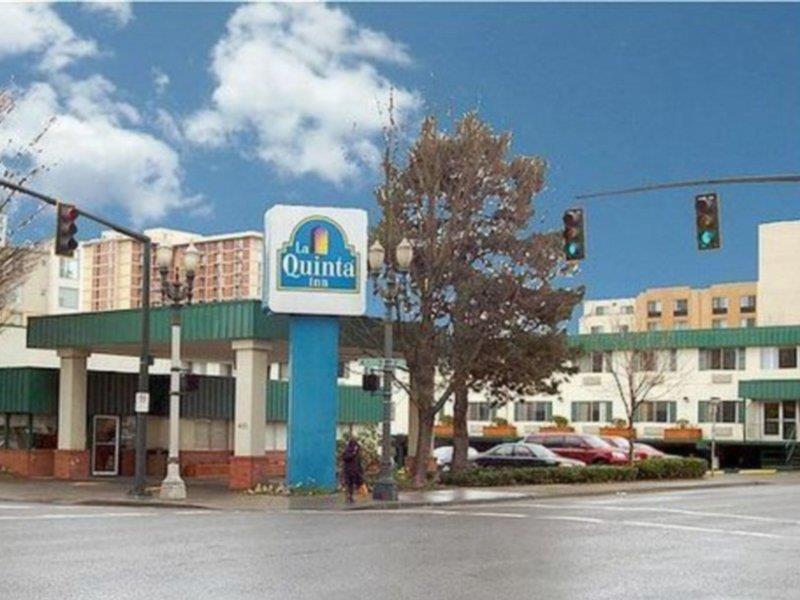 פורטלנד Quality Inn Downtown Convention Center מראה חיצוני תמונה